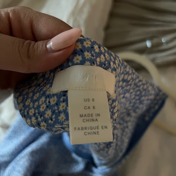 H&M blue floral skirt - Picture 4 of 4